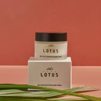 The Lotus Revitalizing Cream Jeju Lotus Leaf